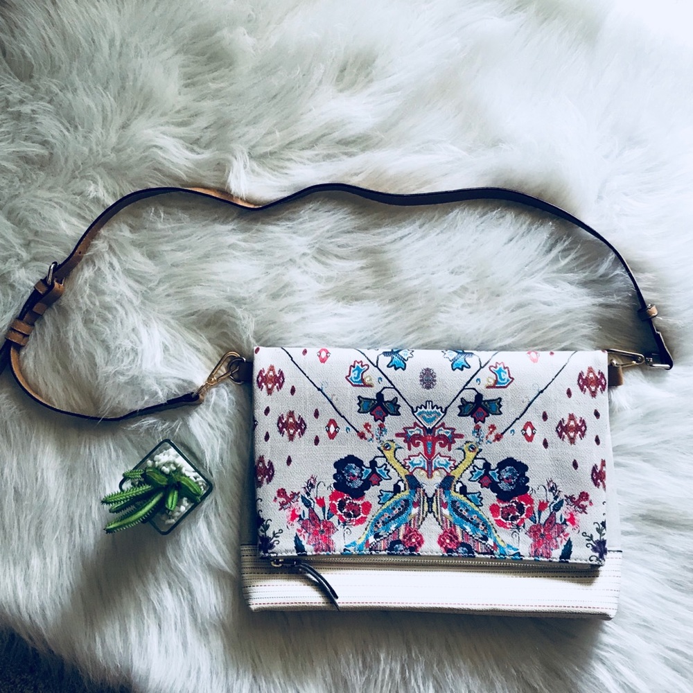 Cross body purse